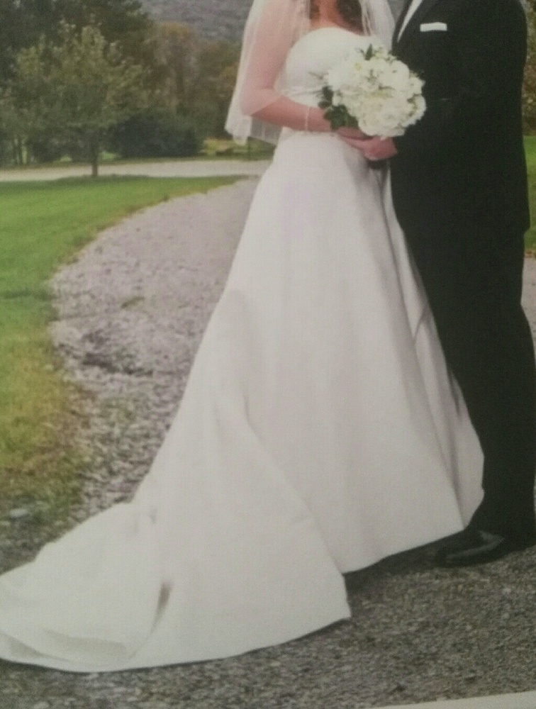 Mon Cheri Wedding gown